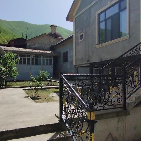 Ilham Mustafa Houses Şǝki Екстериор снимка