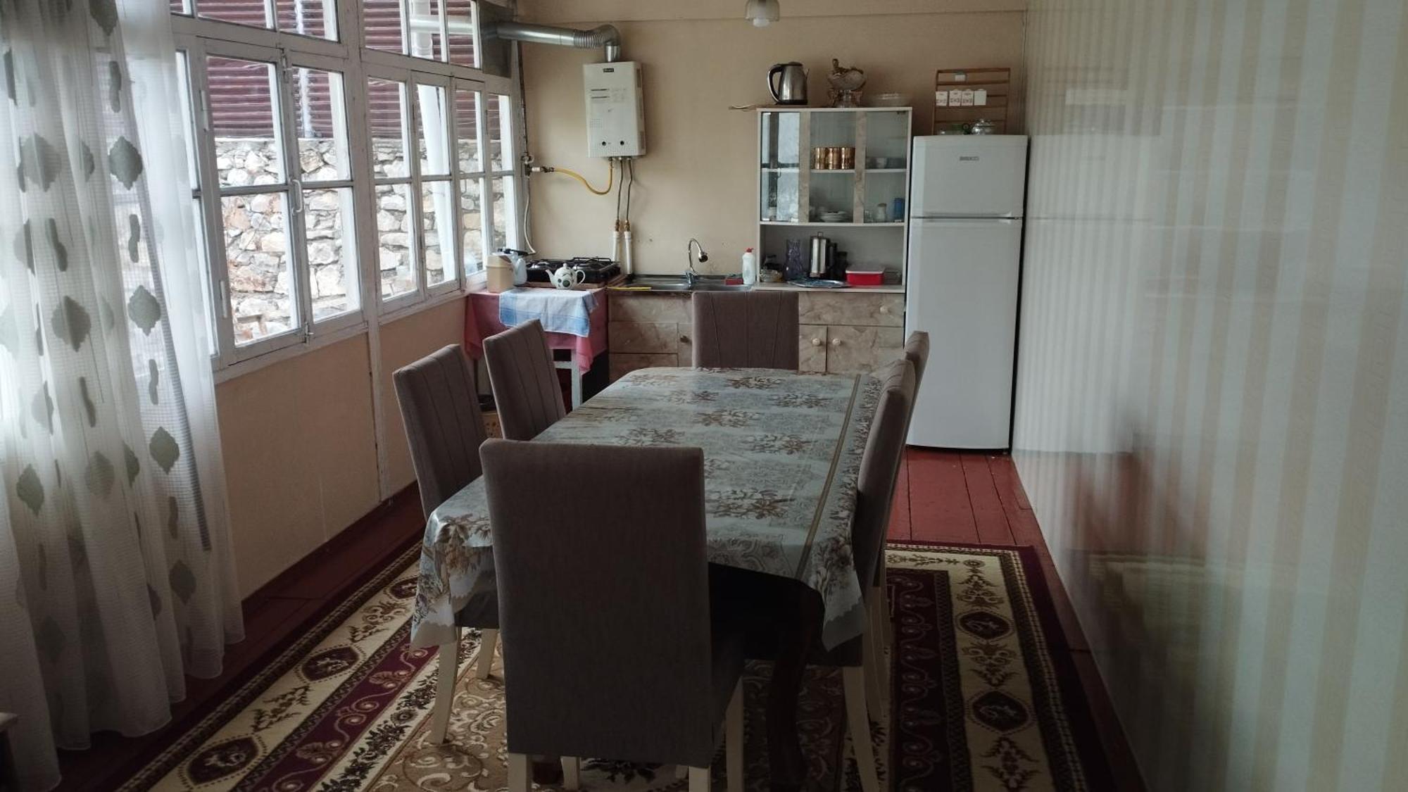 Ilham Mustafa Houses Şǝki Екстериор снимка