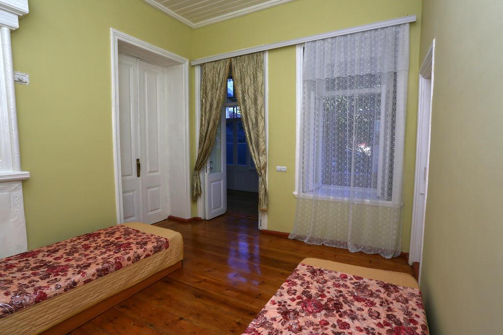 Ilham Mustafa Houses Şǝki Екстериор снимка